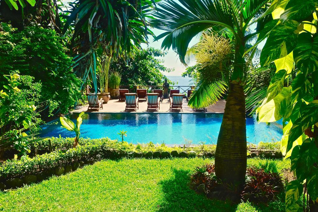 Villa Boreh Beach Resort And Spa Tejakula Bagian luar foto